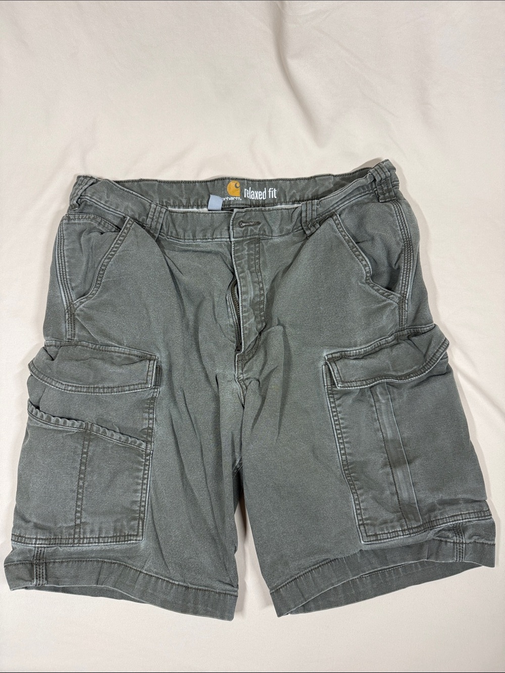 Carhartt Men's Relaxed Cargo Shorts in Olive Grey